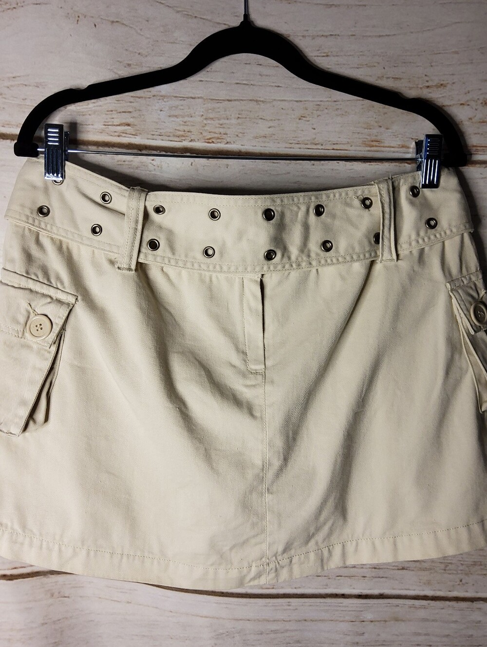 Quizz New York Vintage Cream Pleated Mini Skirt with Belted Waist - Picture 2 of 8